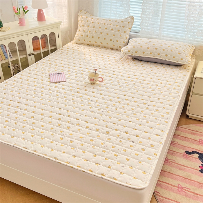 91家纺网 家纺一手货源 找家纺 梦舒羽 2025新款云感双层纱夹棉床褥床护垫床垫保护垫学生宿舍专用三件套 小皇冠