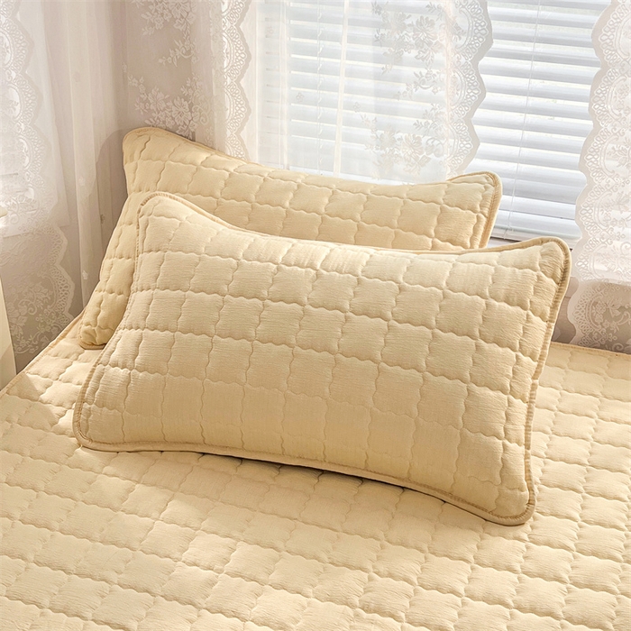 91家纺网 家纺一手货源 找家纺 梦舒羽 2025新款云感双层纱夹棉床褥床护垫床垫保护垫学生宿舍专用三件套 奶酪黄