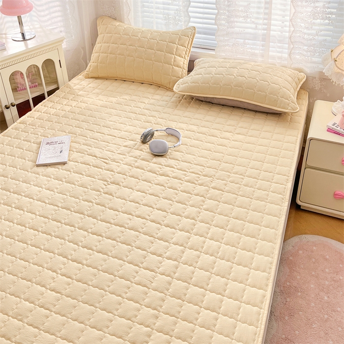 91家纺网 家纺一手货源 找家纺 梦舒羽 2025新款云感双层纱夹棉床褥床护垫床垫保护垫学生宿舍专用三件套 奶酪黄