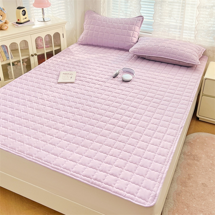 91家纺网 家纺一手货源 找家纺 梦舒羽 2025新款云感双层纱夹棉床褥床护垫床垫保护垫学生宿舍专用三件套 暮山紫