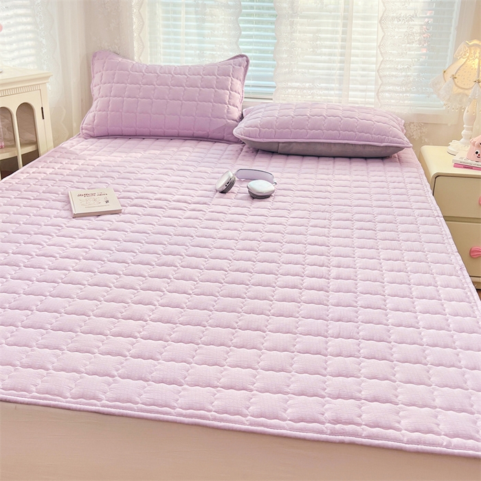 91家纺网 家纺一手货源 找家纺 梦舒羽 2025新款云感双层纱夹棉床褥床护垫床垫保护垫学生宿舍专用三件套 暮山紫