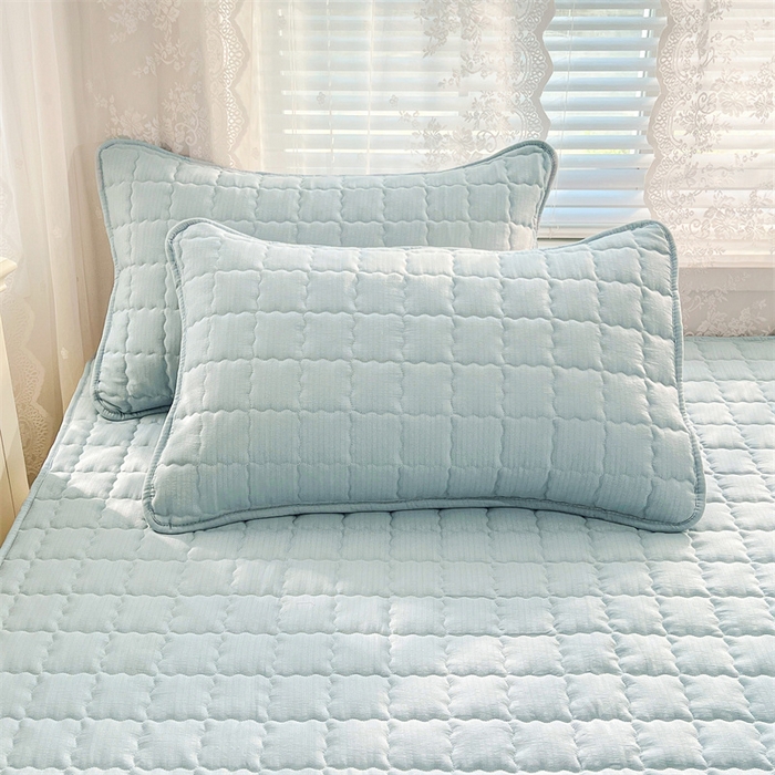 91家纺网 家纺一手货源 找家纺 梦舒羽 2025新款云感双层纱夹棉床褥床护垫床垫保护垫学生宿舍专用三件套 夏日蓝