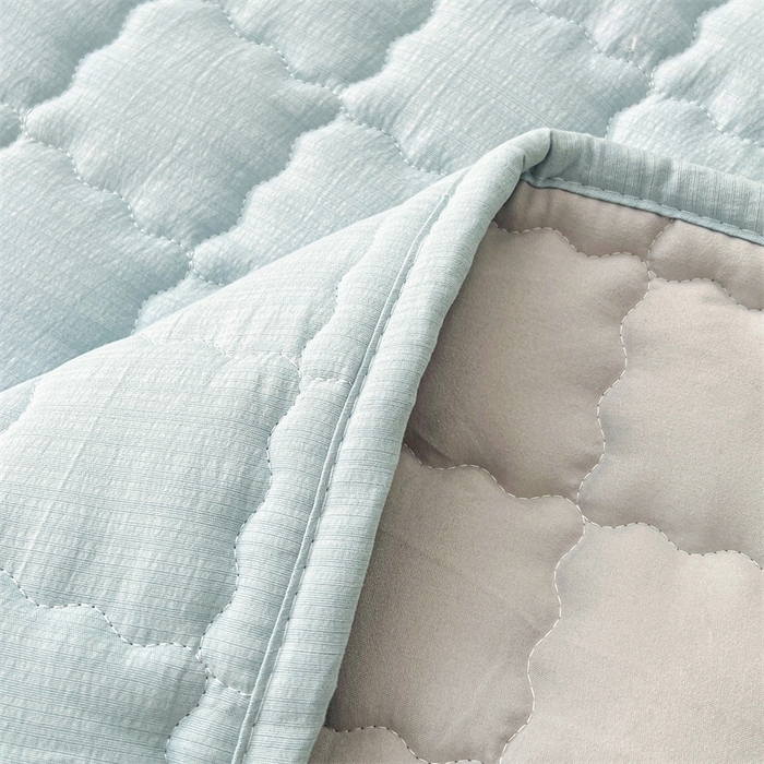 91家纺网 家纺一手货源 找家纺 梦舒羽 2025新款云感双层纱夹棉床褥床护垫床垫保护垫学生宿舍专用三件套 夏日蓝