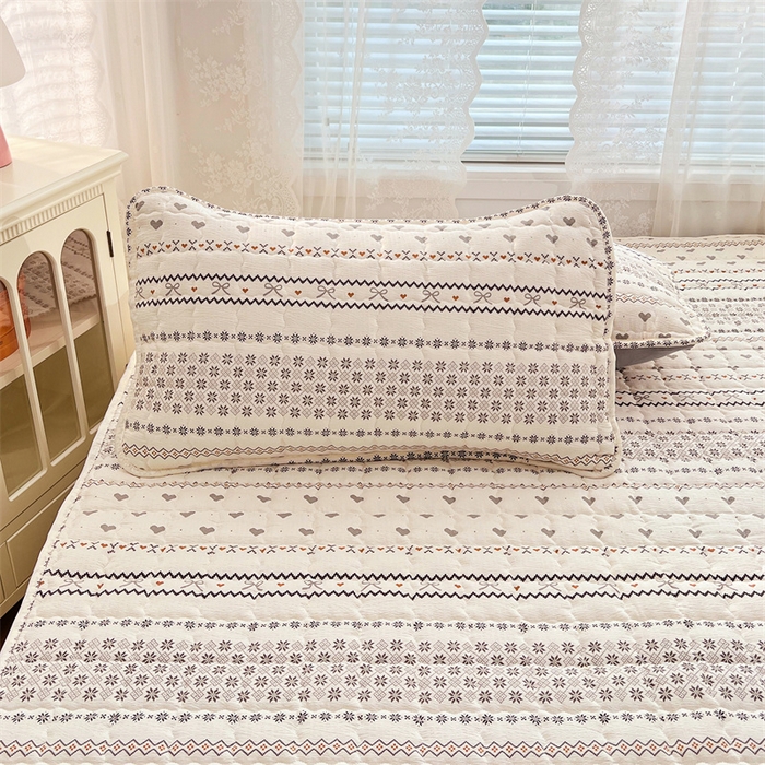 91家纺网 家纺一手货源 找家纺 梦舒羽 2025新款云感双层纱夹棉床褥床护垫床垫保护垫学生宿舍专用三件套 遇见浪漫