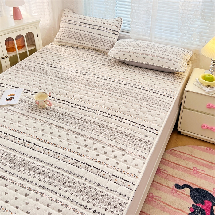 91家纺网 家纺一手货源 找家纺 梦舒羽 2025新款云感双层纱夹棉床褥床护垫床垫保护垫学生宿舍专用三件套 遇见浪漫