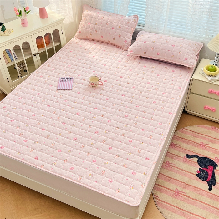 91家纺网 家纺一手货源 找家纺 圣比熊 2025新款云感双层纱夹棉床褥床护垫床垫保护垫学生宿舍专用三件套 花田小兔