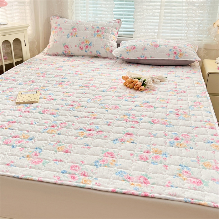 91家纺网 家纺一手货源 找家纺 圣比熊 2025新款云感双层纱夹棉床褥床护垫床垫保护垫学生宿舍专用三件套 朝花夕拾