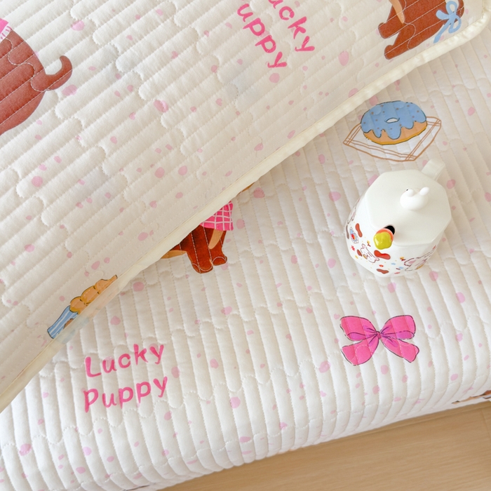 91家纺网 家纺一手货源 找家纺 鑫利来家纺 2025新款水洗棉夹棉床盖印花卡通-四季款 幸运狗