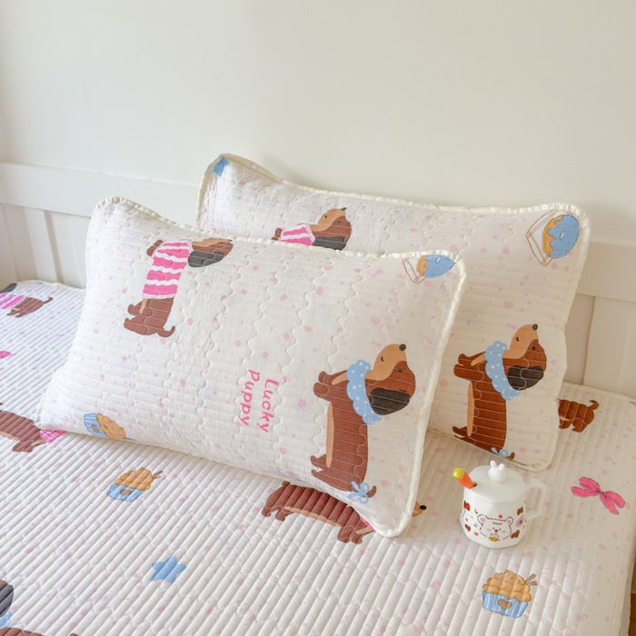 91家纺网 家纺一手货源 找家纺 鑫利来家纺 2025新款水洗棉夹棉床盖印花卡通-四季款 幸运狗