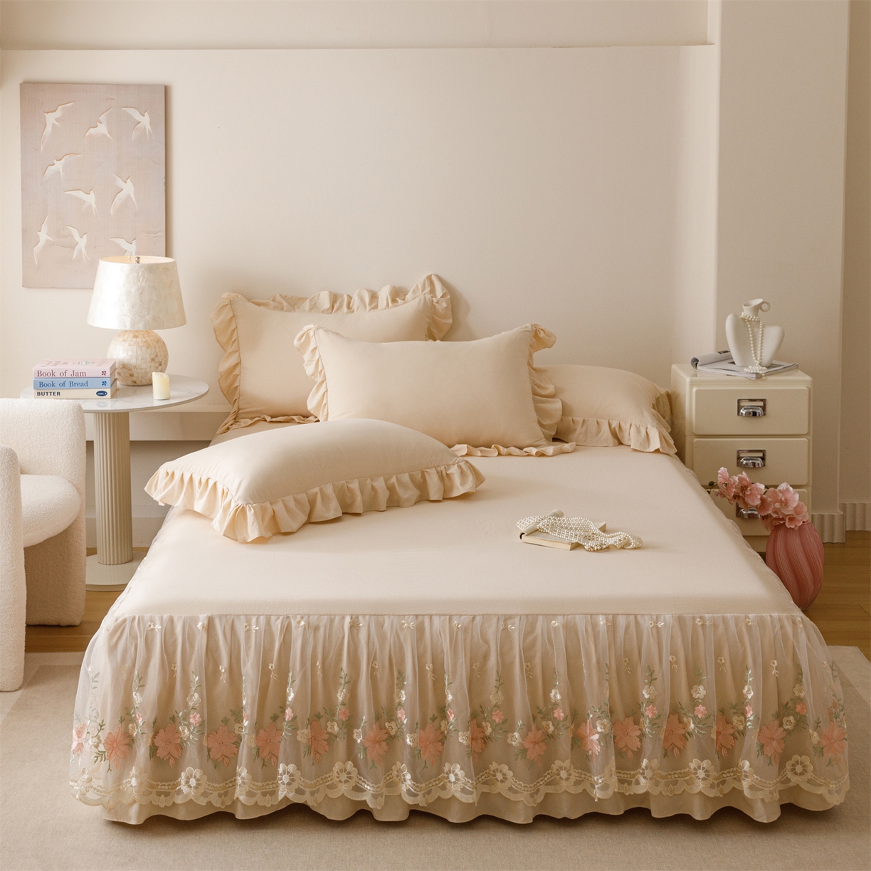 91家纺网 家纺一手货源 找家纺 （总）好儿喜家纺2025新款A类水洗棉床裙三件套-花甜系列