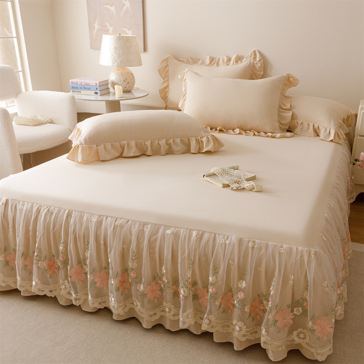 91家纺网 家纺一手货源 找家纺 （总）好儿喜家纺2025新款A类水洗棉床裙三件套-花甜系列