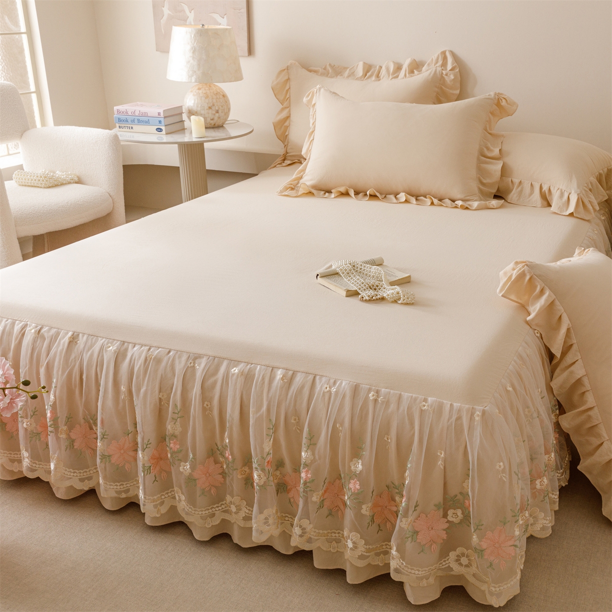 91家纺网 家纺一手货源 找家纺 （总）好儿喜家纺2025新款A类水洗棉床裙三件套-花甜系列