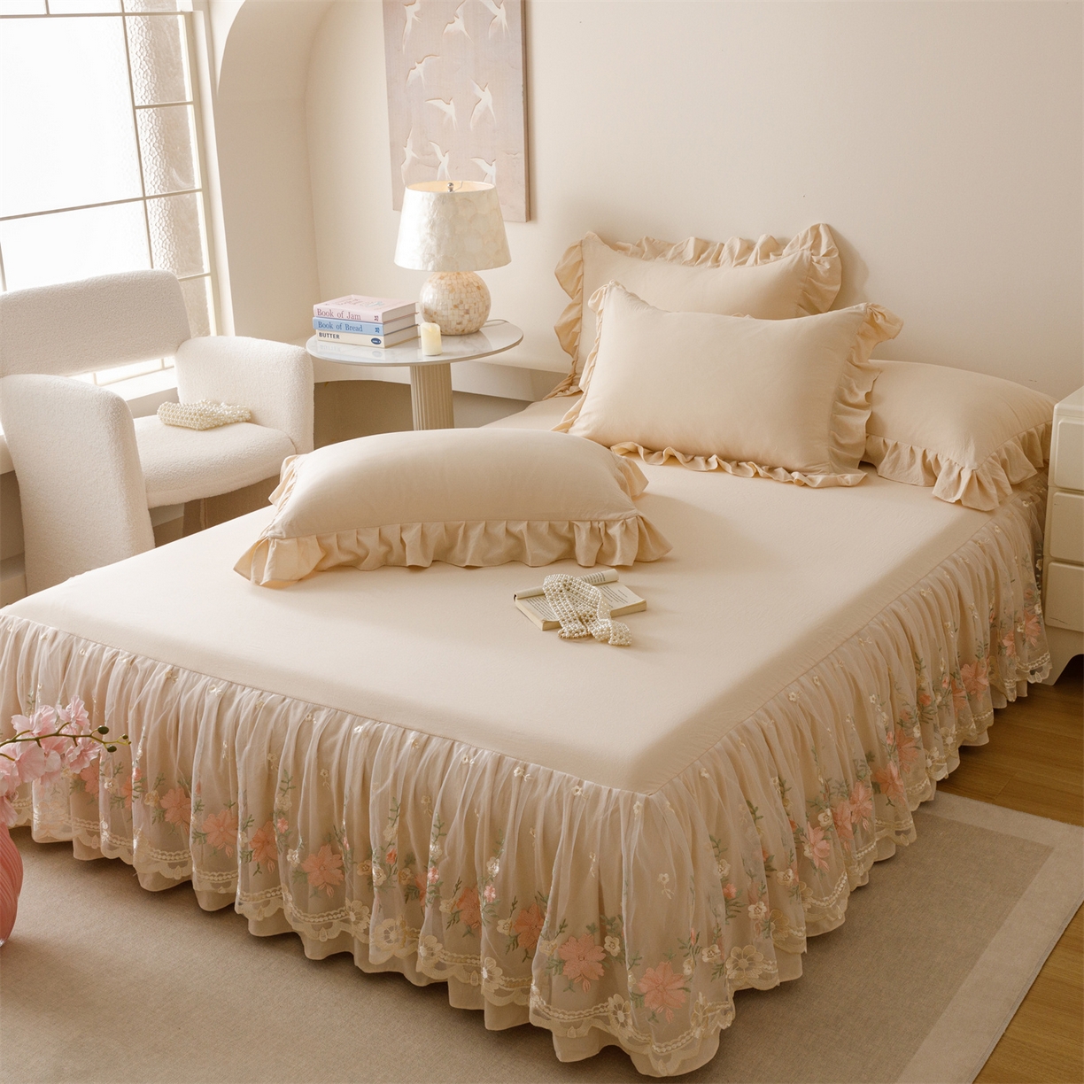 91家纺网 家纺一手货源 找家纺 （总）好儿喜家纺2025新款A类水洗棉床裙三件套-花甜系列