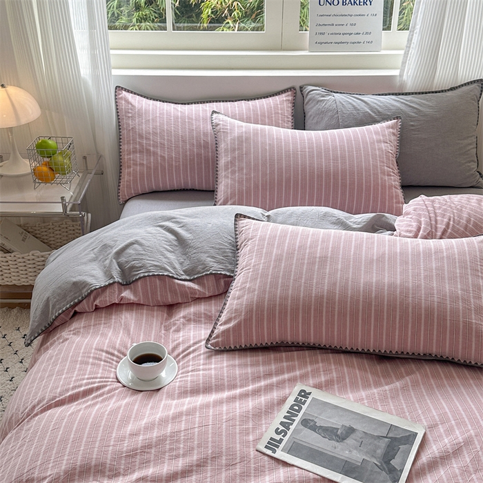 91家纺网 家纺一手货源 找家纺 晚依家纺 2025新款A类全棉色织水洗棉被套单件格子条纹四件套学生宿舍被罩三件套定制定做 乐事-粉灰