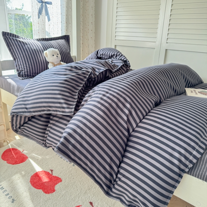 91家纺网 家纺一手货源 找家纺 简冠 开学季2025植物羊绒学生宿舍上下铺学生三件套学生床垫被子被芯大礼包 流年时光