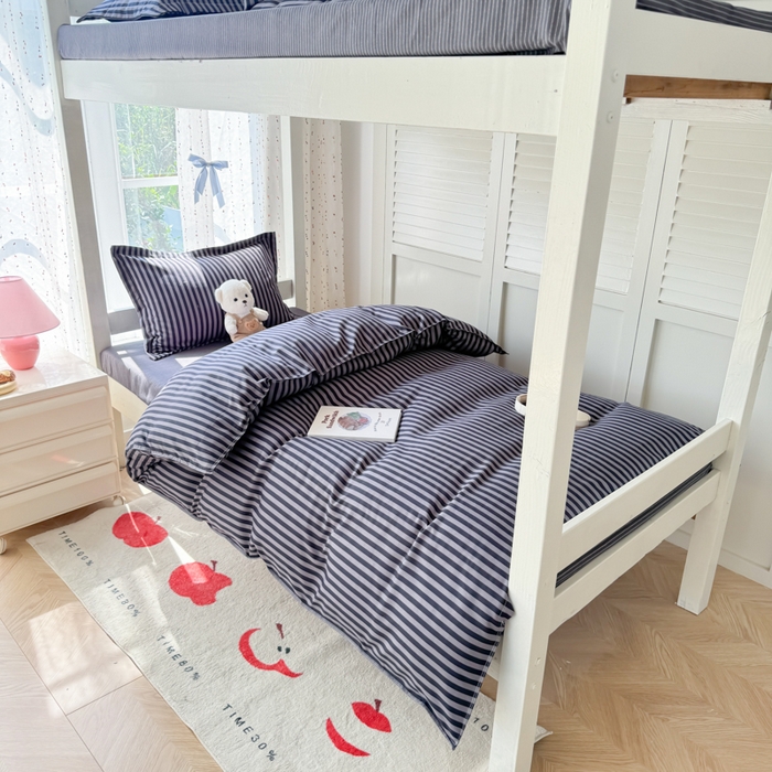 91家纺网 家纺一手货源 找家纺 简冠 开学季2025植物羊绒学生宿舍上下铺学生三件套学生床垫被子被芯大礼包 流年时光