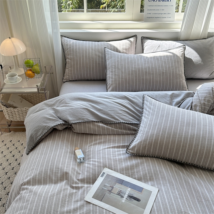 91家纺网 家纺一手货源 找家纺 晚依家纺 2025新款A类全棉色织水洗棉被套单件格子条纹四件套学生宿舍被罩三件套定制定做 乐事-浅灰