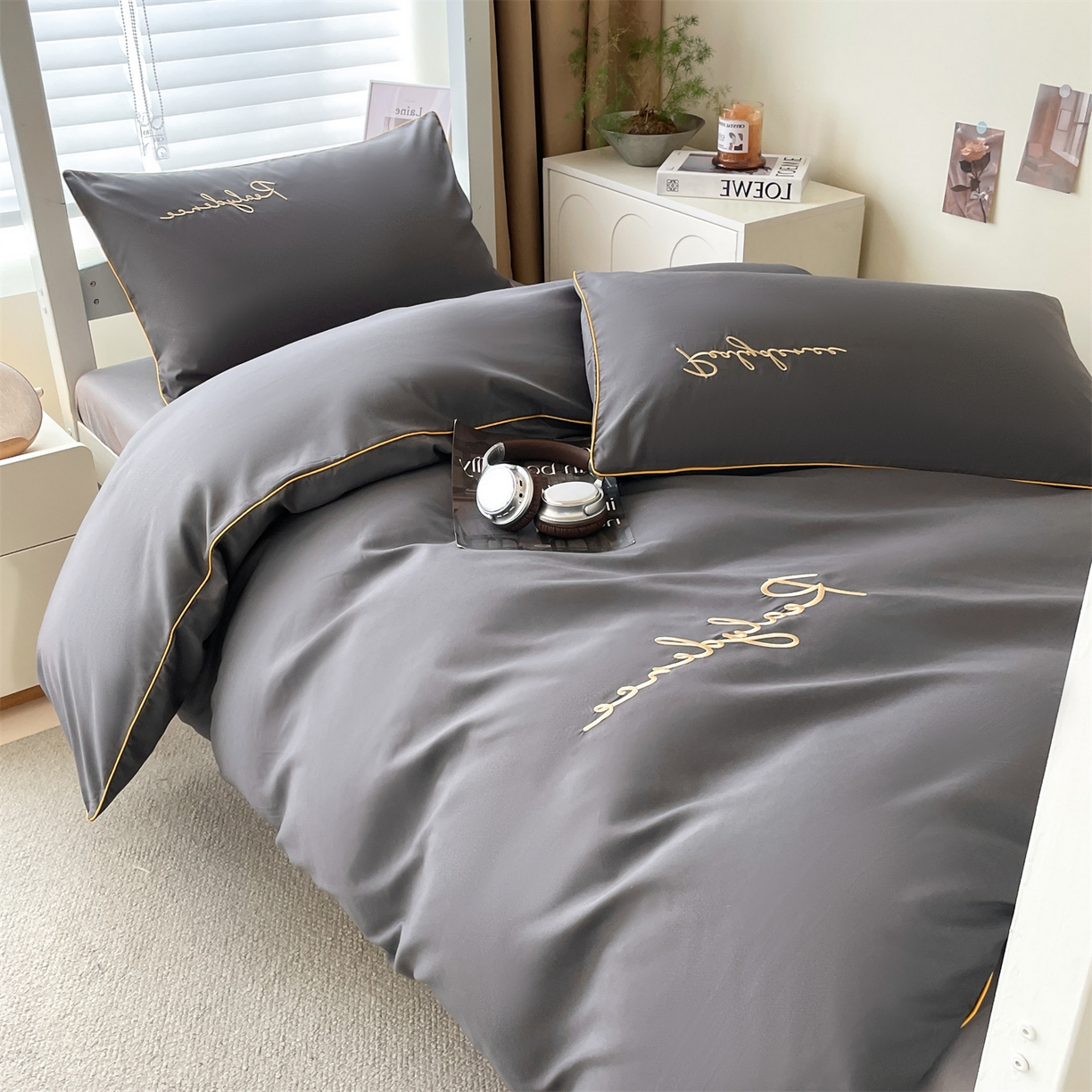 91家纺网 家纺一手货源 找家纺 小久久（小九九） 2025新款亲肤水洗棉麻绳款学生三件套-安琪系列 安琪-高级灰