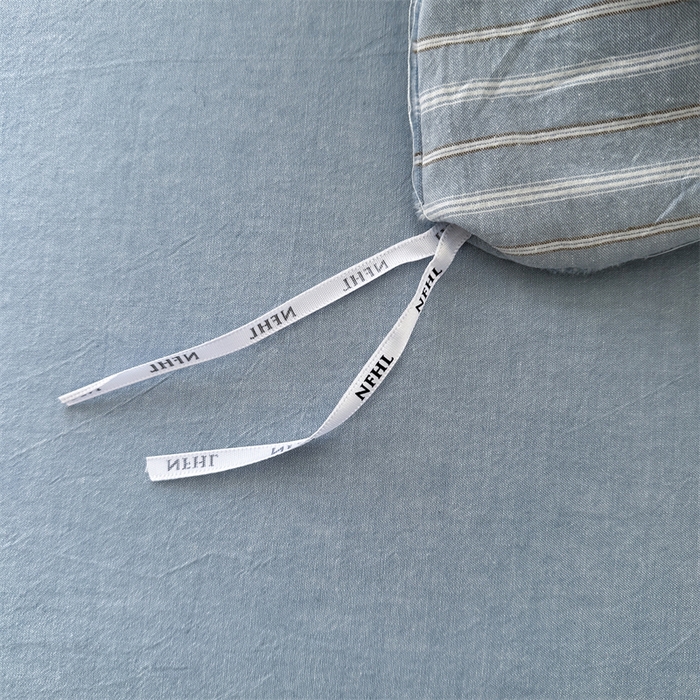 91家纺网 家纺一手货源 找家纺 晚依家纺 2025新款A类全棉色织水洗棉被套单件格子条纹四件套学生宿舍被罩三件套定制定做 乐事-浅蓝