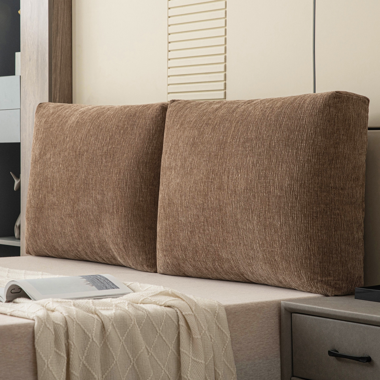 91家纺网 家纺一手货源 找家纺 美达人 2025新款珍珠棉雪尼尔立体面包靠背床头靠垫大靠背沙发抱枕飘窗阳台靠枕 雪尼尔-立体面包-棕咖