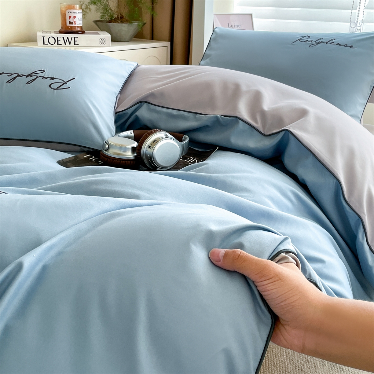 91家纺网 家纺一手货源 找家纺 小久久（小九九） 2025新款亲肤水洗棉麻绳款学生三件套-安琪系列 安琪-海清+山灰