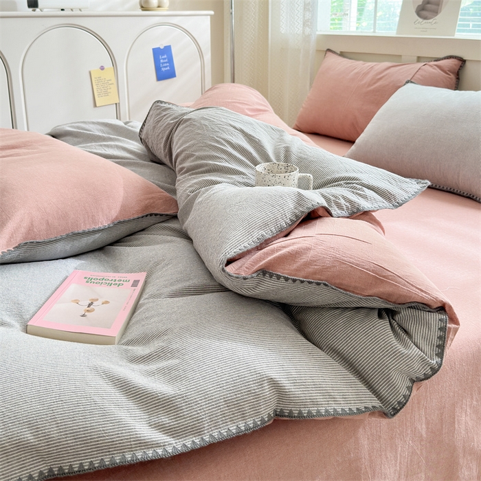 91家纺网 家纺一手货源 找家纺 晚依家纺 2025新款A类全棉色织水洗棉被套单件格子条纹四件套学生宿舍被罩三件套定制定做 时光-灰豆沙