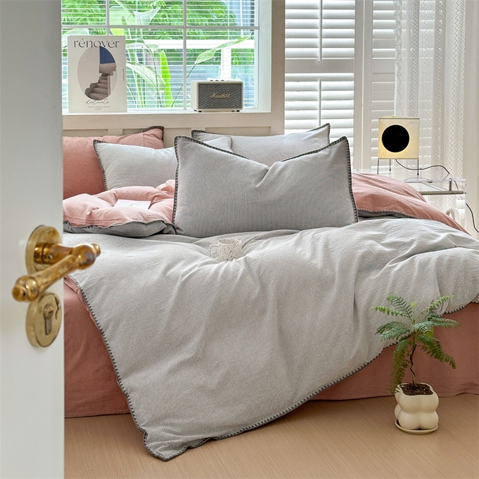 91家纺网 家纺一手货源 找家纺 晚依家纺 2025新款A类全棉色织水洗棉被套单件格子条纹四件套学生宿舍被罩三件套定制定做 时光-灰豆沙