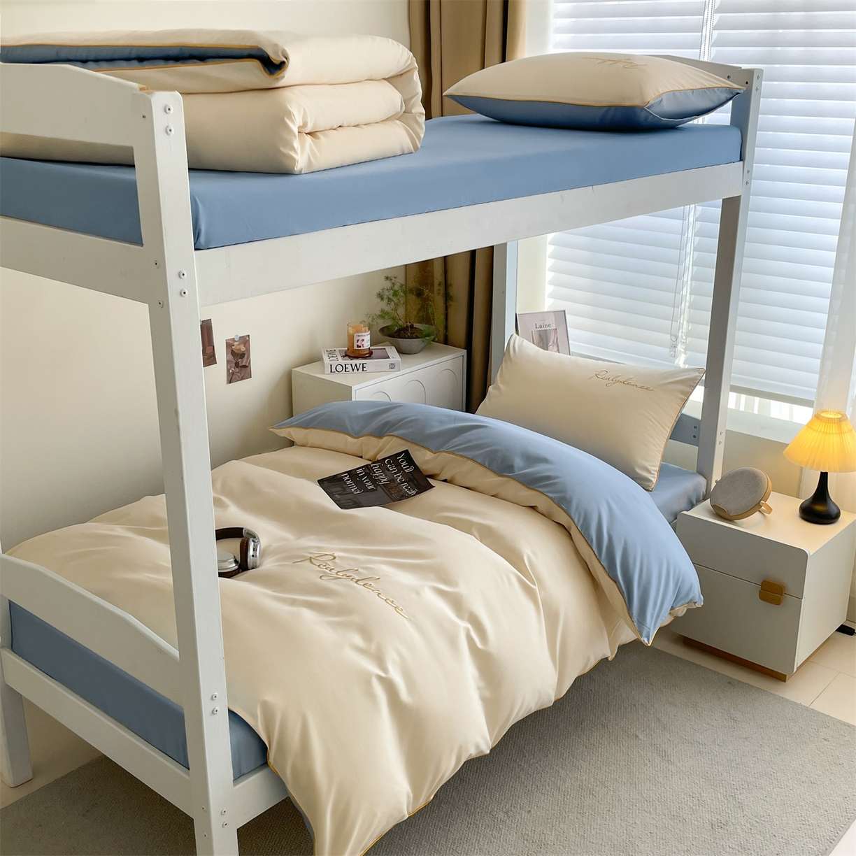 91家纺网 家纺一手货源 找家纺 小久久（小九九） 2025新款亲肤水洗棉麻绳款学生三件套-安琪系列 安琪-奶昔白+海清