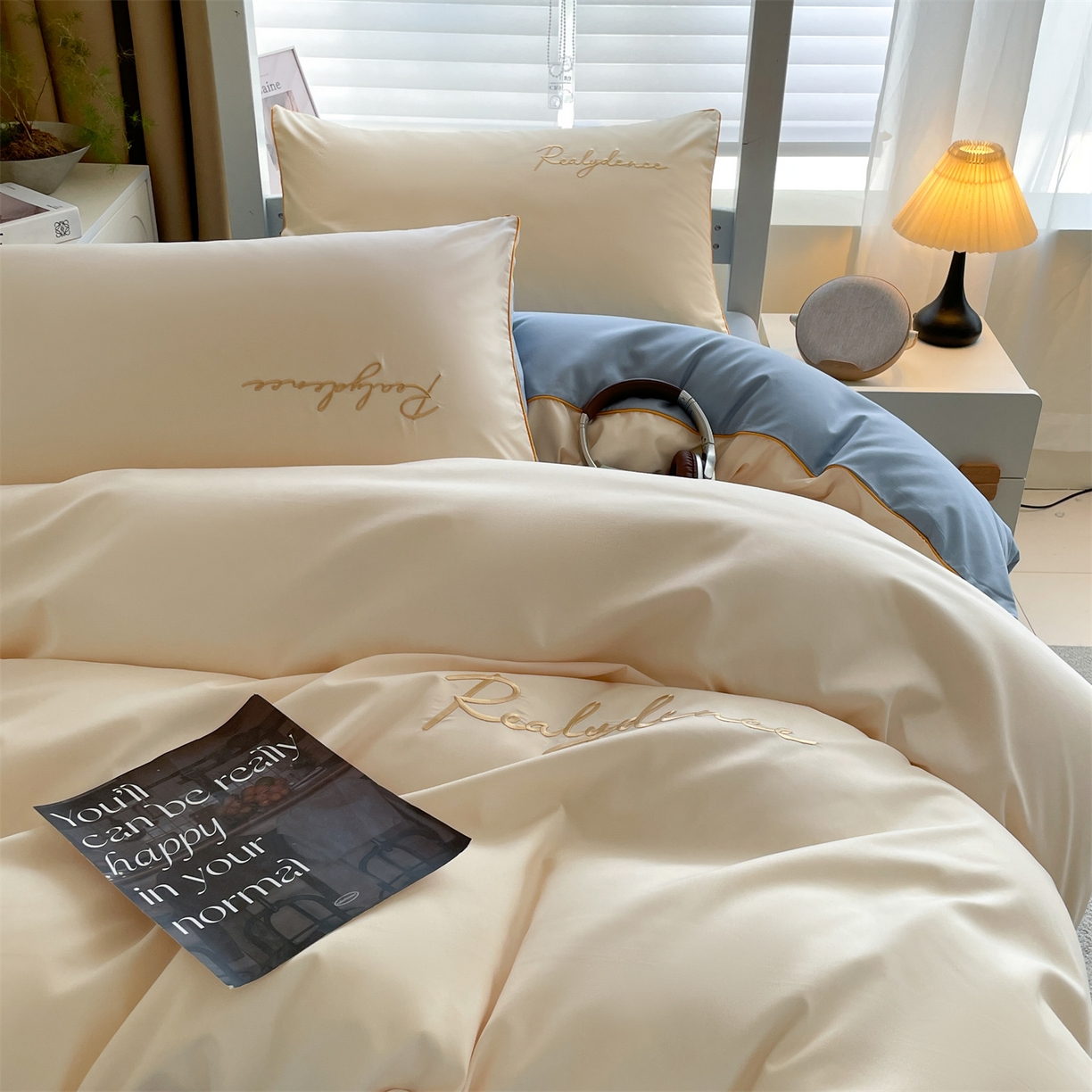 91家纺网 家纺一手货源 找家纺 小久久（小九九） 2025新款亲肤水洗棉麻绳款学生三件套-安琪系列 安琪-奶昔白+海清