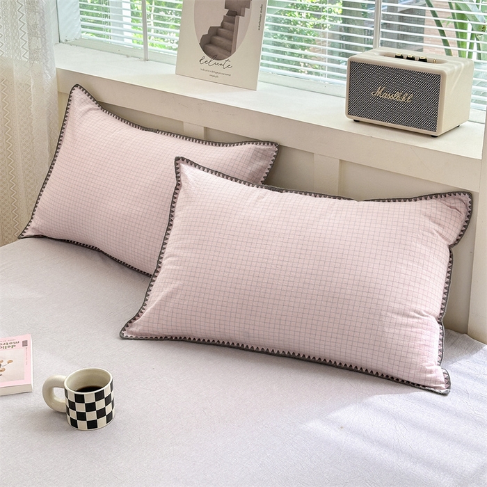 91家纺网 家纺一手货源 找家纺 晚依家纺 2025新款A类全棉色织水洗棉被套单件格子条纹四件套学生宿舍被罩三件套定制定做 星语-浅粉灰