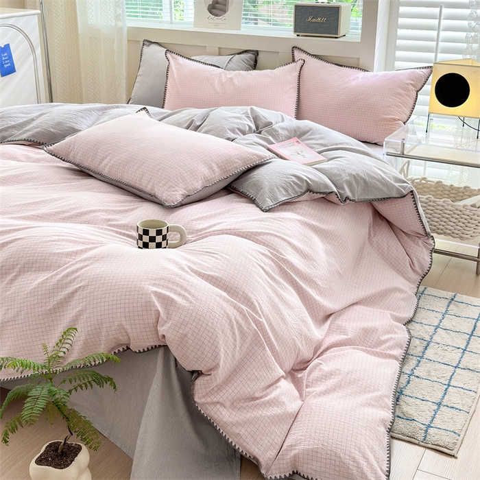 91家纺网 家纺一手货源 找家纺 晚依家纺 2025新款A类全棉色织水洗棉被套单件格子条纹四件套学生宿舍被罩三件套定制定做 星语-浅粉灰