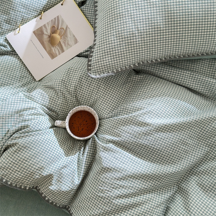 91家纺网 家纺一手货源 找家纺 晚依家纺 2025新款A类全棉色织水洗棉被套单件格子条纹四件套学生宿舍被罩三件套定制定做 遇见-草绿