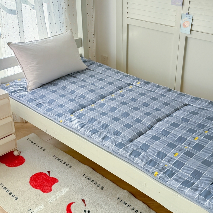 简冠家纺 2025新款羽丝棉学生床垫床褥床护垫学生被芯冬被被子春秋被 蓝小格床垫