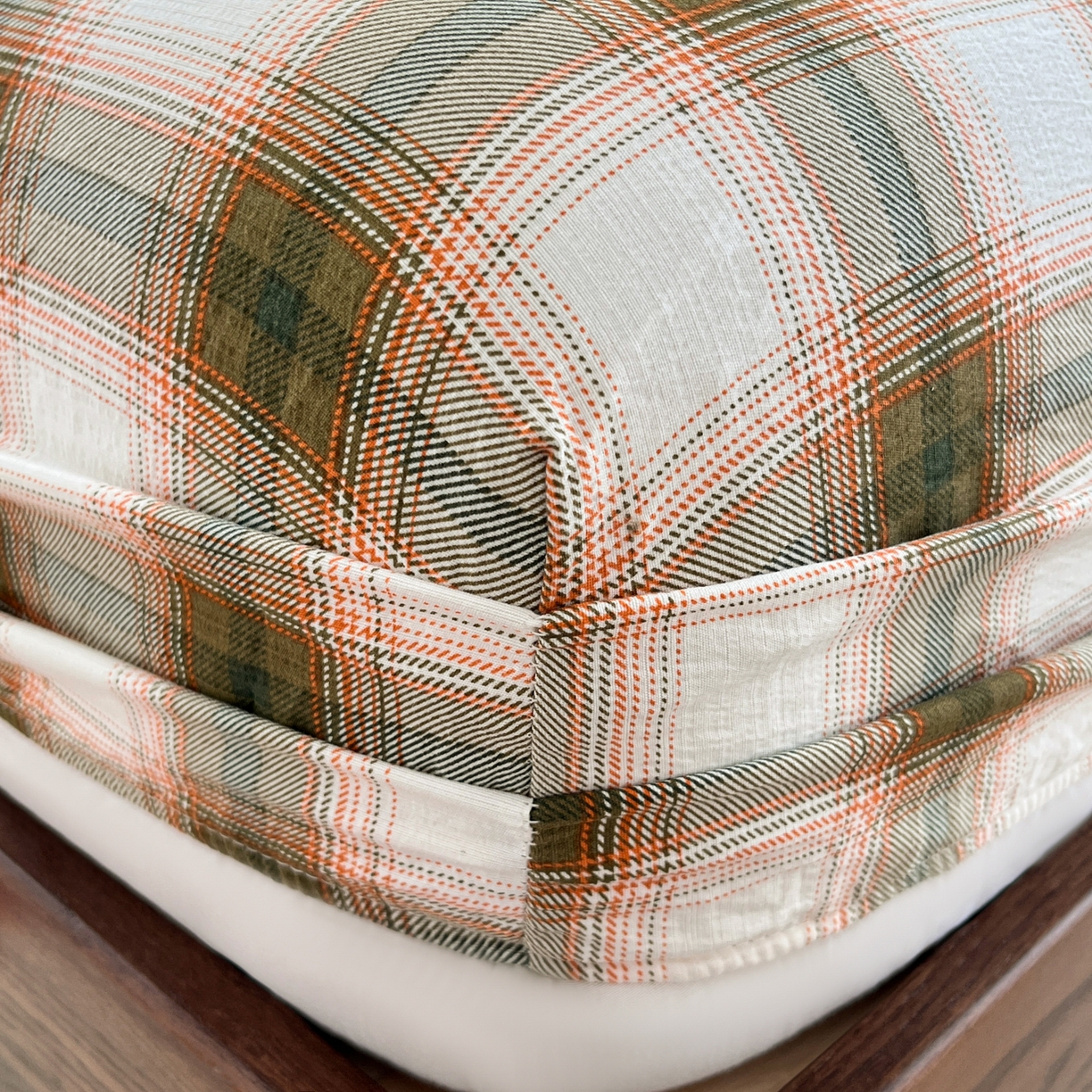 91家纺网 家纺一手货源 找家纺 （总）韩巢家纺 2025新款云感双层纱格子复古风单床笠