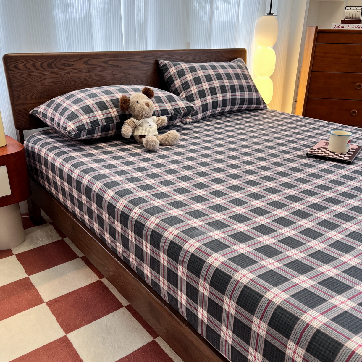 91家纺网 家纺一手货源 找家纺 韩巢家纺 2025新款云感双层纱格子复古风单床笠 幻夜