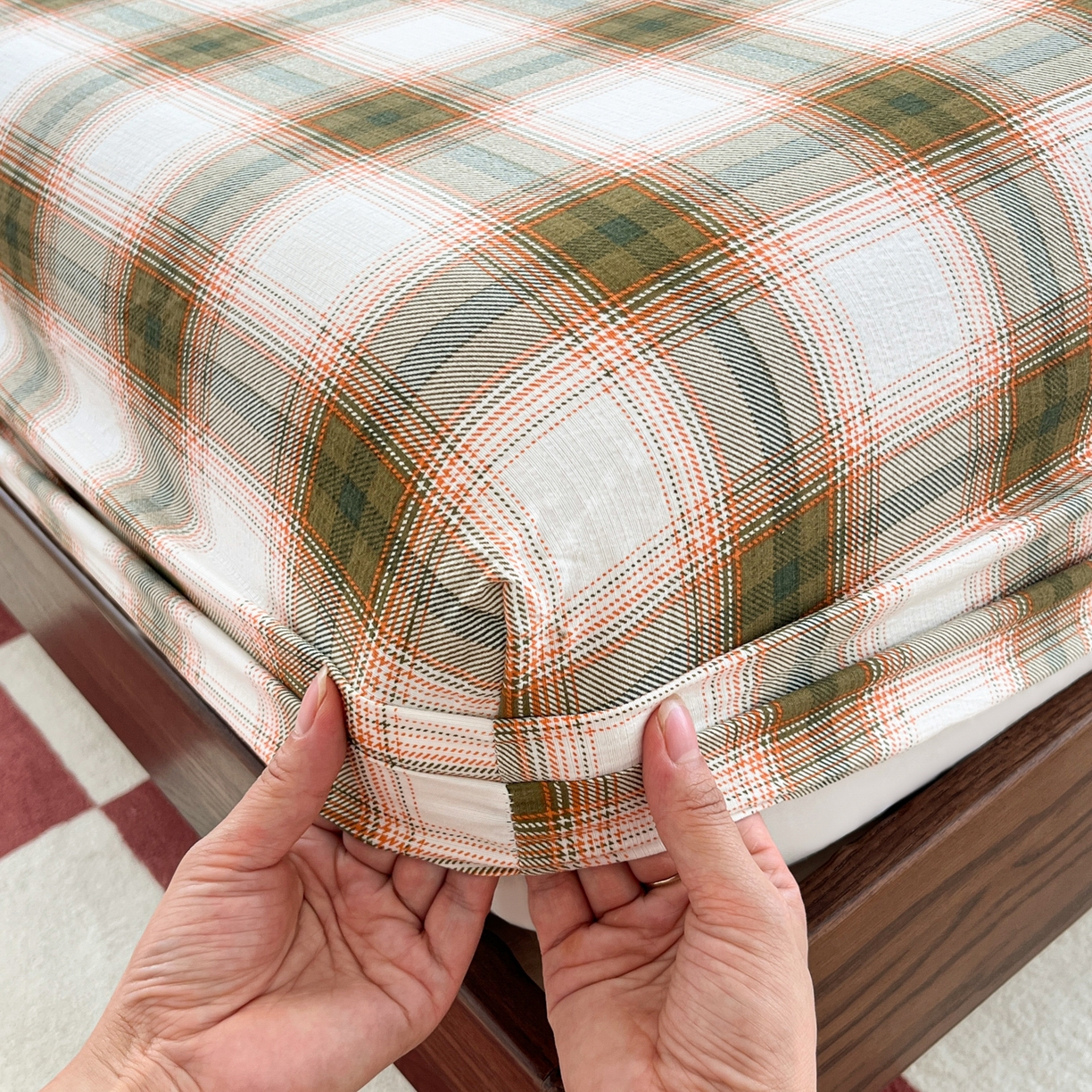 91家纺网 家纺一手货源 找家纺 韩巢家纺 2025新款云感双层纱格子复古风单床笠 葵野