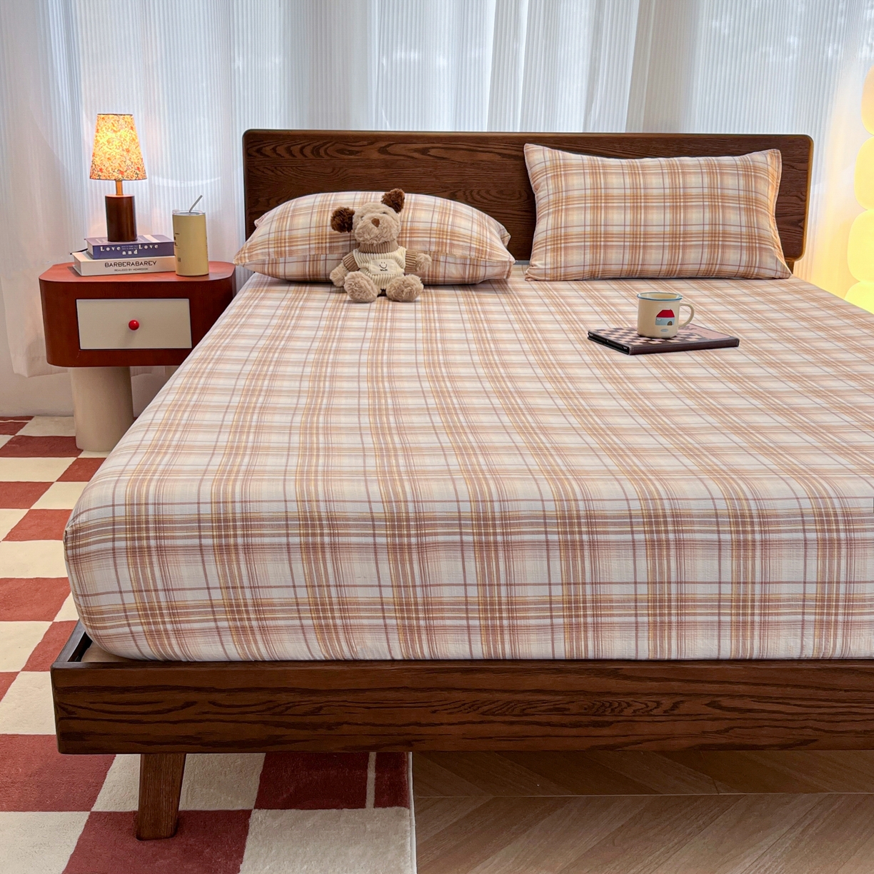 91家纺网 家纺一手货源 找家纺 韩巢家纺 2025新款云感双层纱格子复古风单床笠 鹿灵