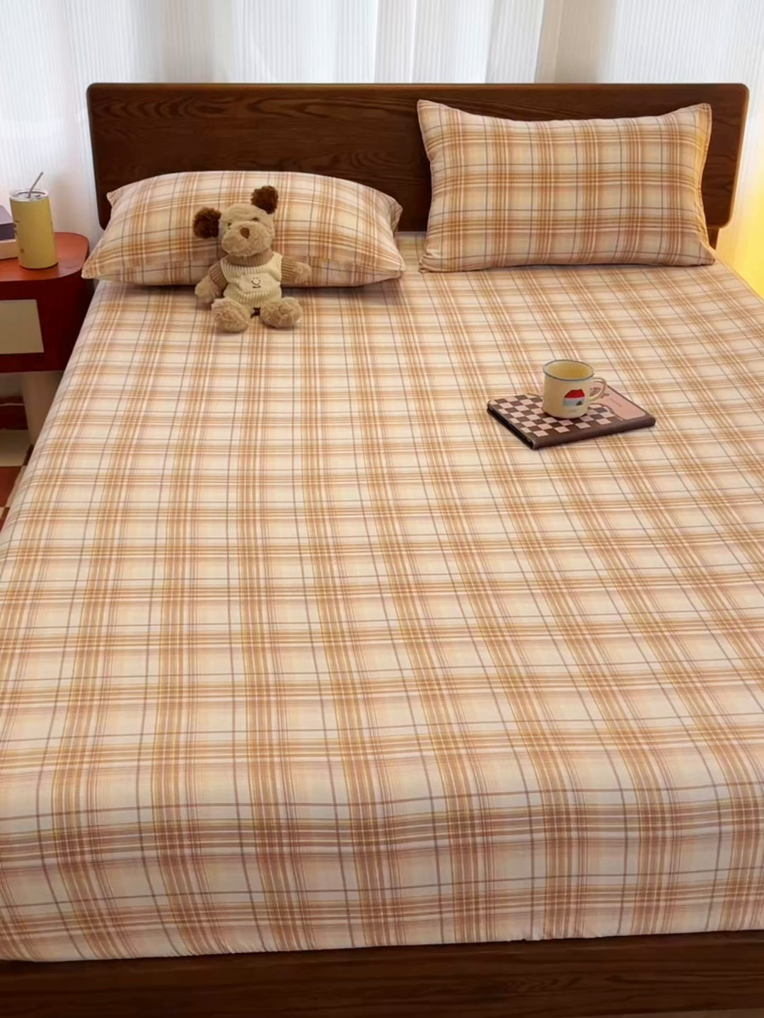 91家纺网 家纺一手货源 找家纺 韩巢家纺 2025新款云感双层纱格子复古风单床笠 鹿灵