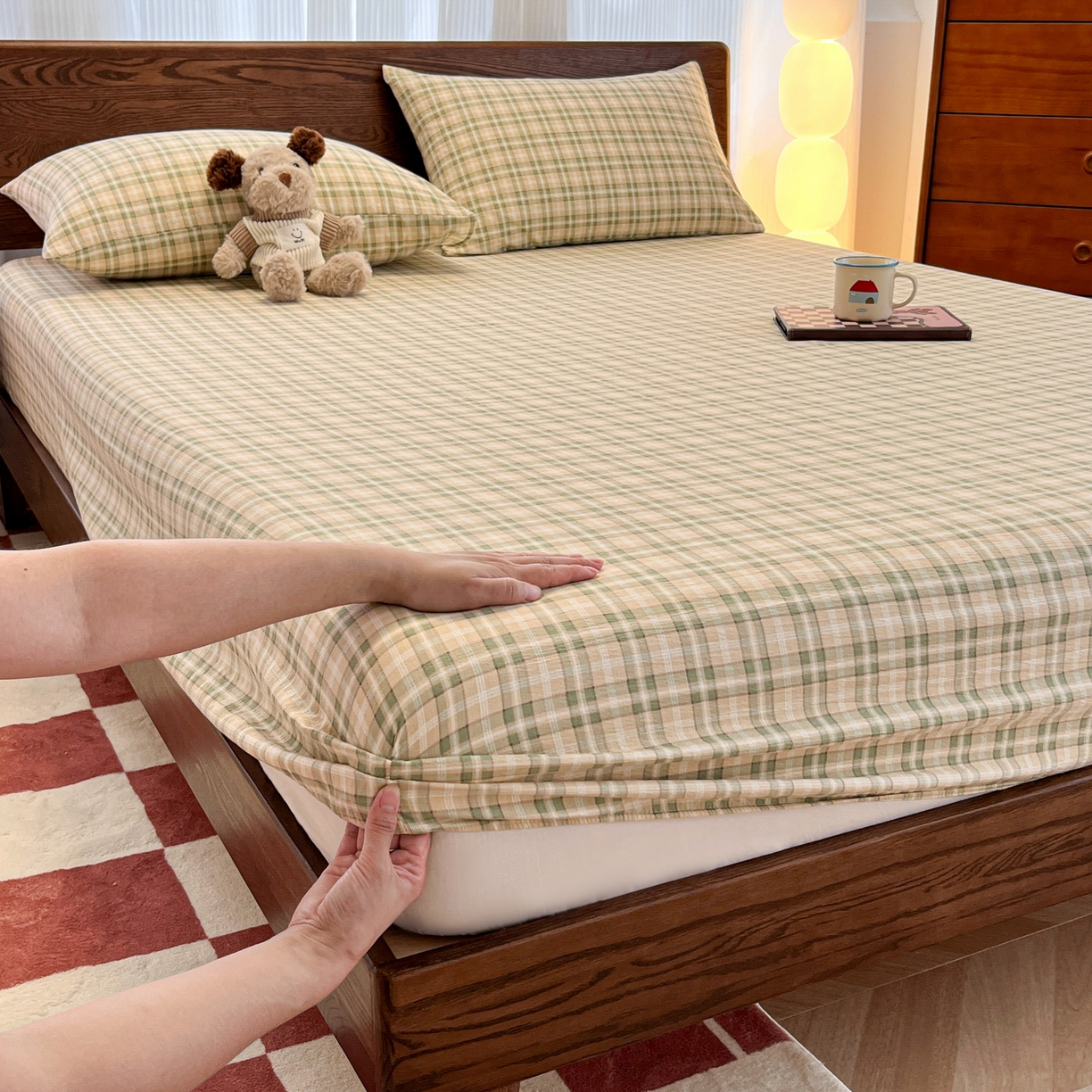 91家纺网 家纺一手货源 找家纺 韩巢家纺 2025新款云感双层纱格子复古风单床笠 松野