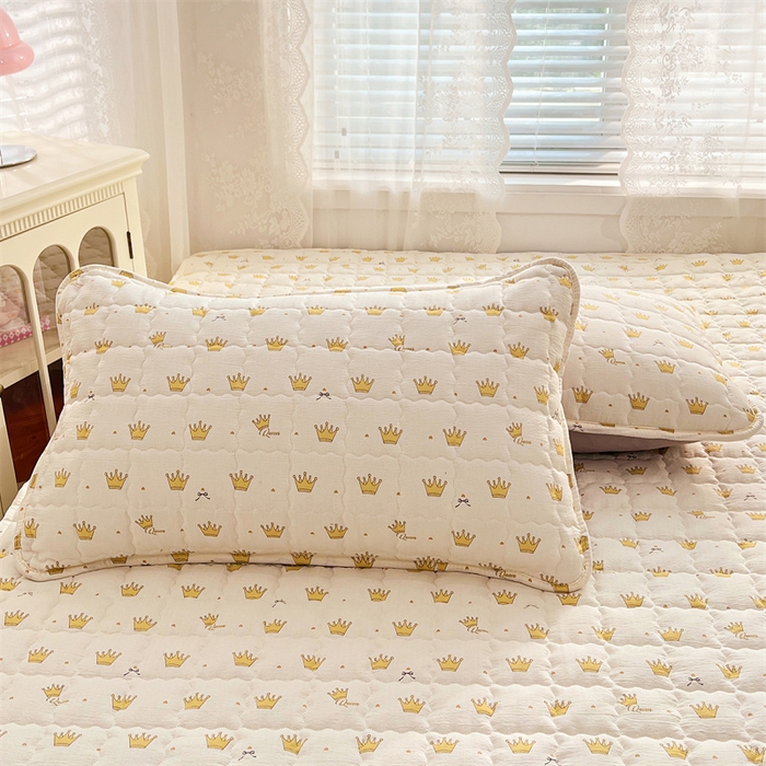 91家纺网 家纺一手货源 找家纺 梦舒羽 2025新款云感双层纱夹棉枕套宿舍单人枕芯套一对装加厚枕头套 小皇冠