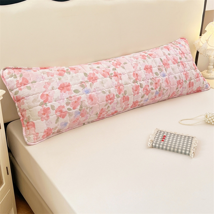 91家纺网 家纺一手货源 找家纺 梦舒羽 2025新款云感双层纱夹棉双人枕套情侣1.5m枕芯套1.8床加厚枕头套 倾城之恋