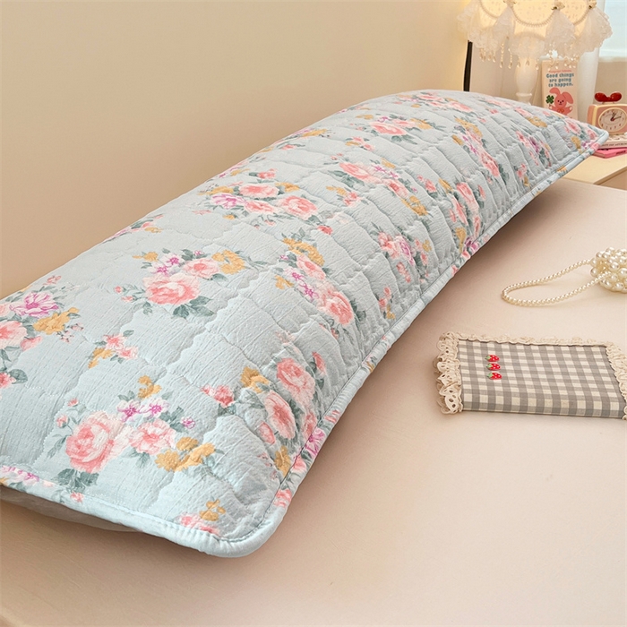 91家纺网 家纺一手货源 找家纺 梦舒羽 2025新款云感双层纱夹棉双人枕套情侣1.5m枕芯套1.8床加厚枕头套 繁花入梦