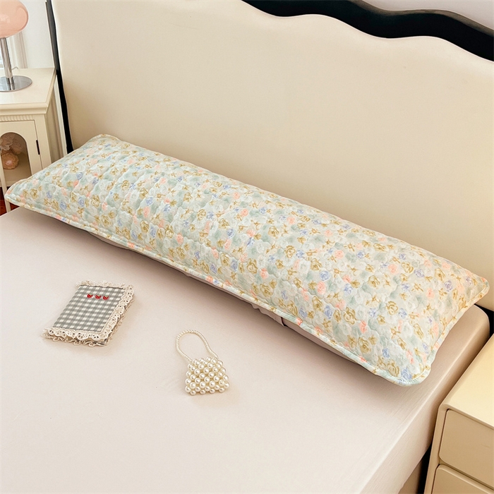 91家纺网 家纺一手货源 找家纺 梦舒羽 2025新款云感双层纱夹棉双人枕套情侣1.5m枕芯套1.8床加厚枕头套 春日初见