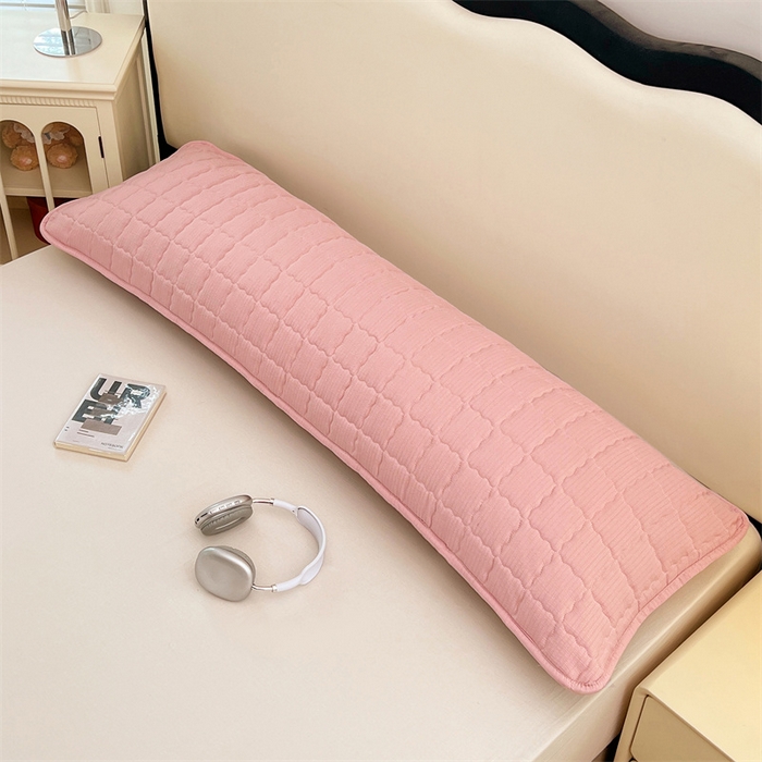 91家纺网 家纺一手货源 找家纺 梦舒羽 2025新款云感双层纱夹棉双人枕套情侣1.5m枕芯套1.8床加厚枕头套 告白粉