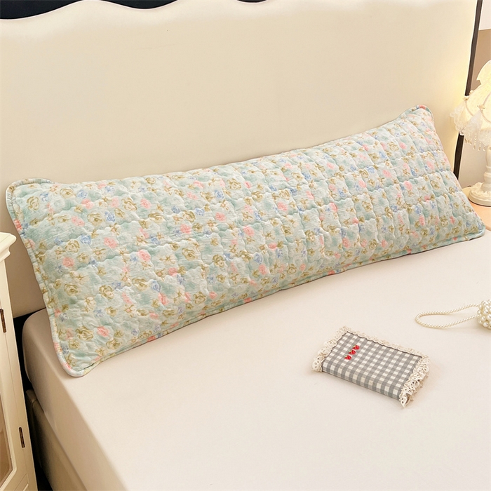 91家纺网 家纺一手货源 找家纺 梦舒羽 2025新款云感双层纱夹棉双人枕套情侣1.5m枕芯套1.8床加厚枕头套 春日初见