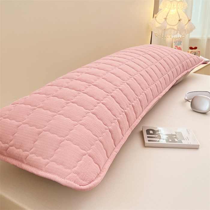 91家纺网 家纺一手货源 找家纺 梦舒羽 2025新款云感双层纱夹棉双人枕套情侣1.5m枕芯套1.8床加厚枕头套 告白粉