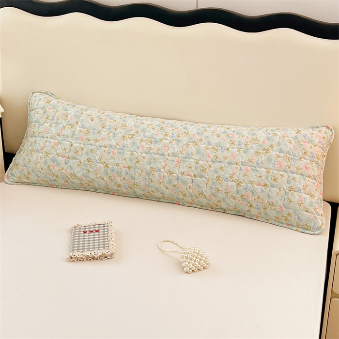 91家纺网 家纺一手货源 找家纺 梦舒羽 2025新款云感双层纱夹棉双人枕套情侣1.5m枕芯套1.8床加厚枕头套 春日初见