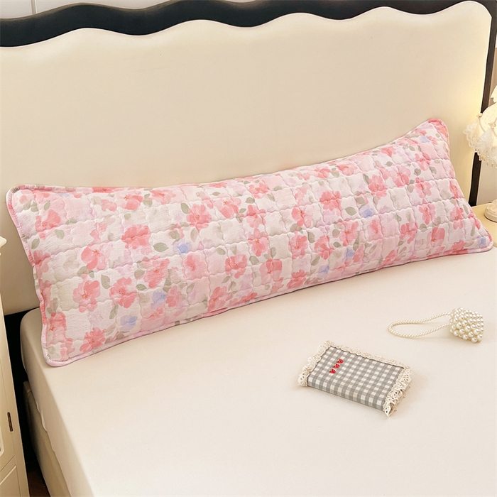 91家纺网 家纺一手货源 找家纺 梦舒羽 2025新款云感双层纱夹棉双人枕套情侣1.5m枕芯套1.8床加厚枕头套 倾城之恋