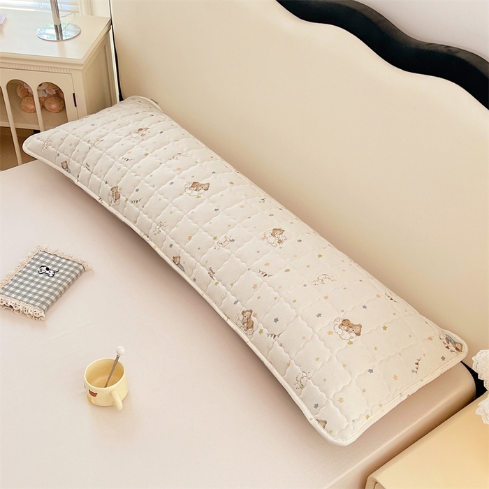 91家纺网 家纺一手货源 找家纺 梦舒羽 2025新款云感双层纱夹棉双人枕套情侣1.5m枕芯套1.8床加厚枕头套 假日小熊