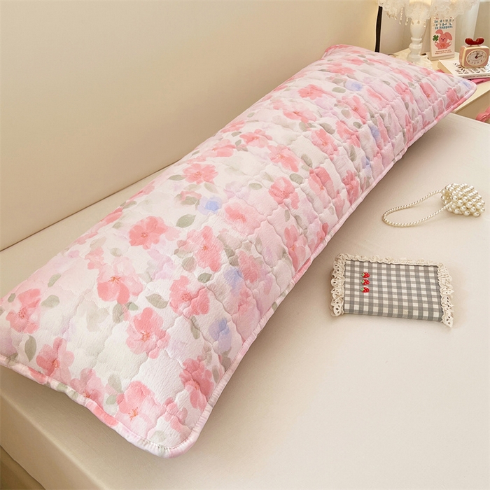 91家纺网 家纺一手货源 找家纺 梦舒羽 2025新款云感双层纱夹棉双人枕套情侣1.5m枕芯套1.8床加厚枕头套 倾城之恋